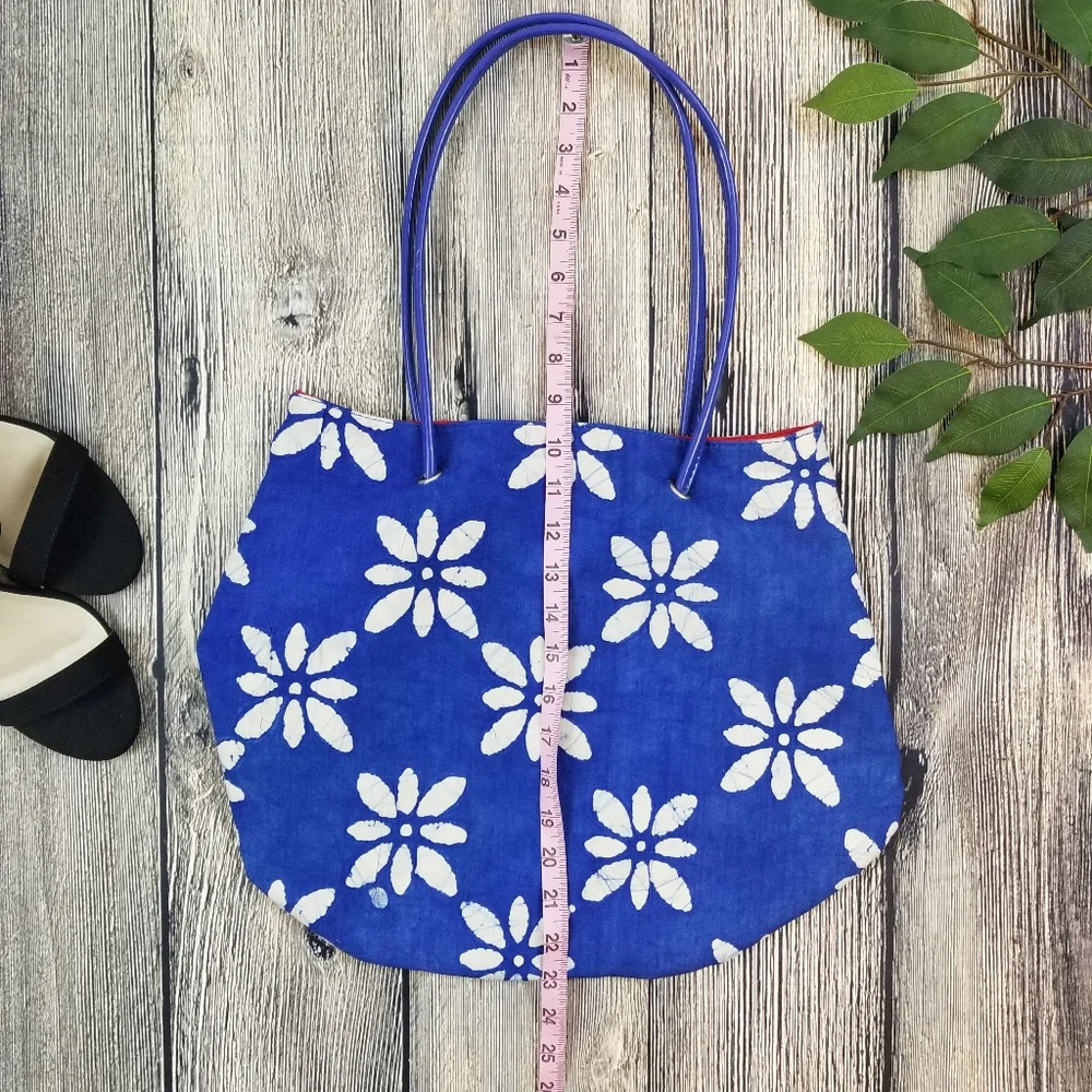 Saks Fifth Avenue Floral Blue and White Tote Purse